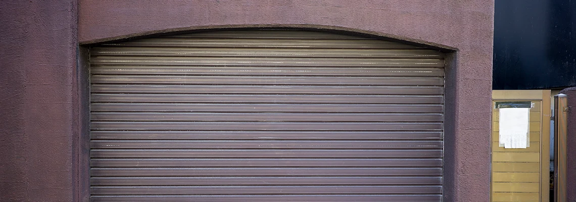 Fallen Garage Door Worn Rollers Replacement in Hialeah, Florida